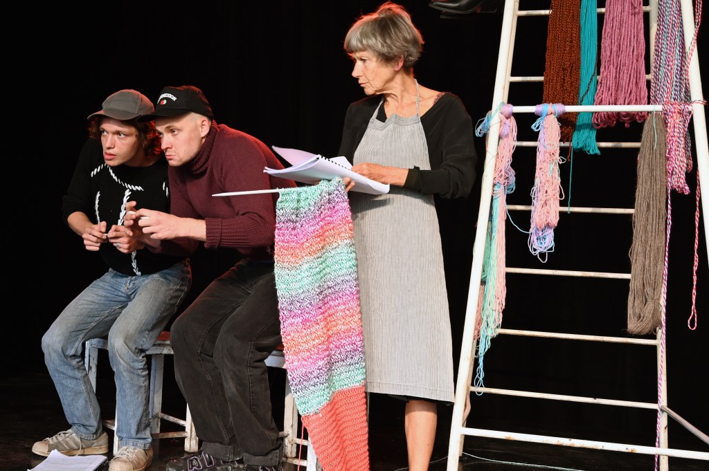 Aurora travaille © Boris Didym