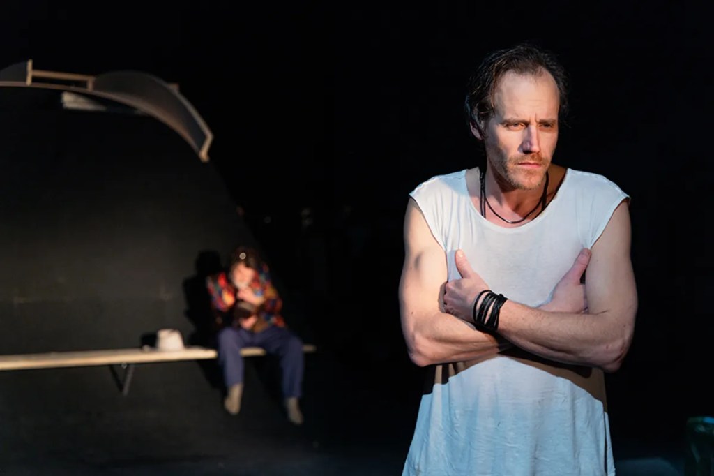 Een of andere Rus – Freek Mariën – Arsenaal & Het Kwartier, 2020 © Yuri van der Hoeven