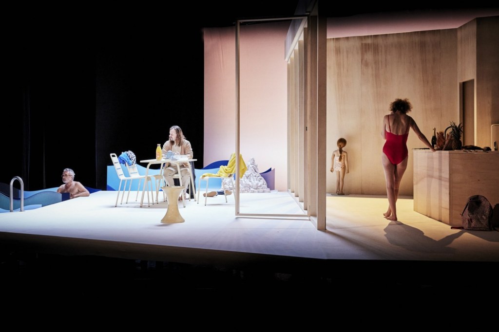 Sur la côte sud - Comédie de Reims, m.e.s. Frédéric Bélier-Garcia © Christophe Rayanud de Lage