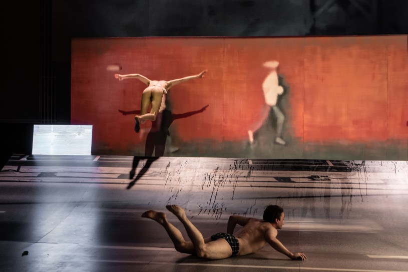 Le Cinéma de l’inquiétude morale de Tomek Śpiewak, mise en scène Michał Borczuch, Nowy Teatr, Varsovie, 2019. © Maurycy Stankiewicz